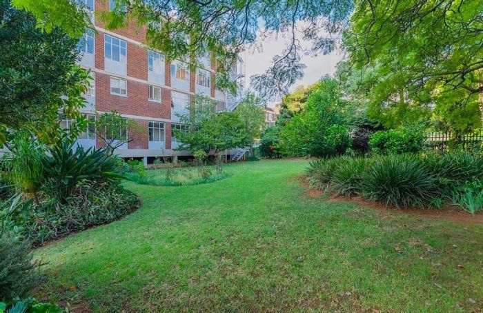 For Sale: Duplex Apartment in Bedford Gardens with balcony, study nook, and communal gardens.