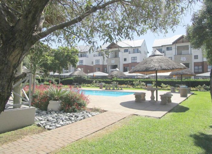 For Sale: 2-Bedroom Townhouse in Greenstone Hill with Pool, Garden, and Security.