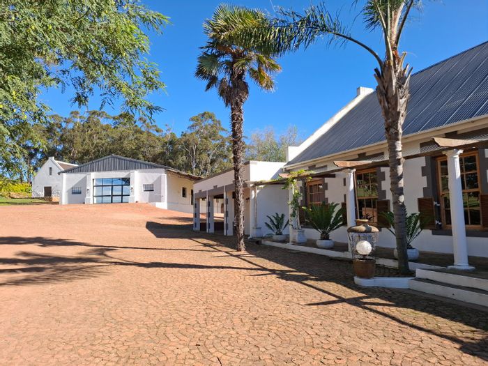 Riversdale Rural Farm For Sale: 395 Ha with guest accommodations, venues, and water supply.