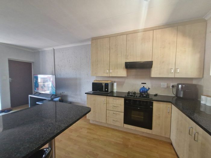 Buccleuch Townhouse For Sale: 2 Beds, 1 Bath, Security, Pool, Prepaid Electricity.