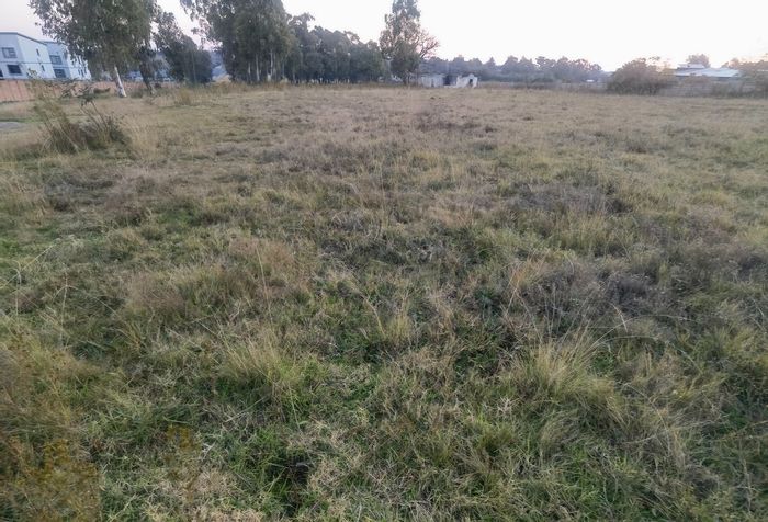 Vacant land for sale in Fairleads, 1.7 hectares for diverse development opportunities.
