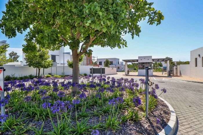 Vacant Land Residential in Croydon For Sale: Customizable plots with security and amenities.