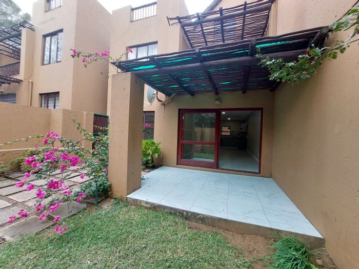 For Sale: 2-Bedroom Apartment in Douglasdale with Pool, Security, and Garden Access.