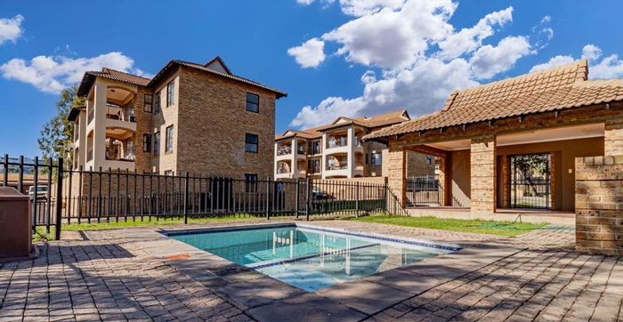 For Sale: 2-Bedroom Apartment in Midridge Park with Pool and Security Features.