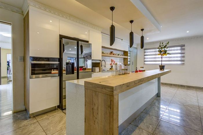 For Sale: House in Crystal Park with 4 Bedrooms, Double Garage, and spacious living areas.