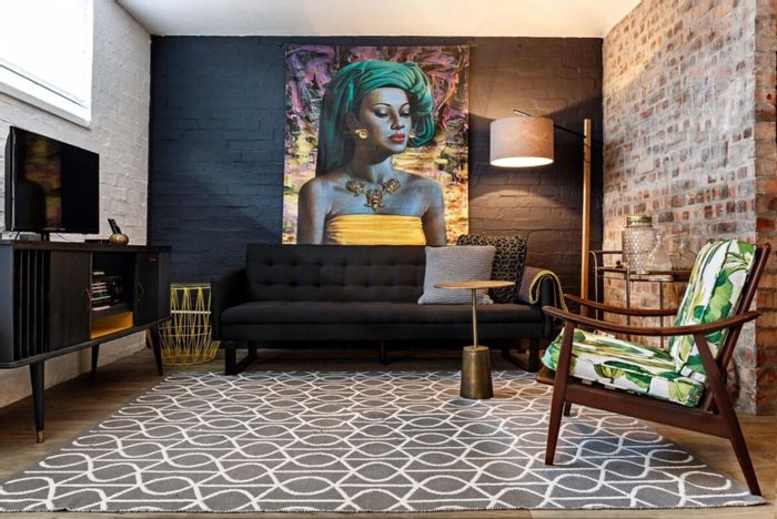 For Sale: 1-bedroom apartment in Salt River with secure parking and lift access.