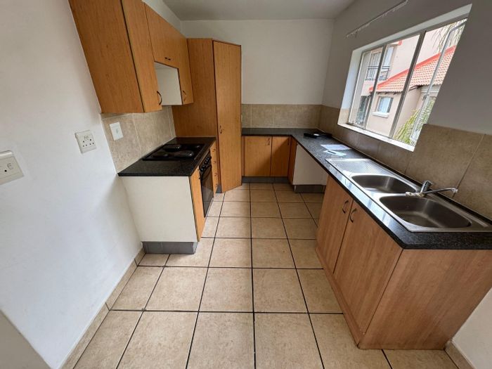 For Sale: Glen Marais Apartment with private braai area and communal pool.