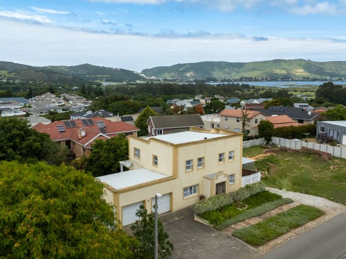House for Sale in Hunters Estate: Spacious layout, garden access, eco-friendly features.