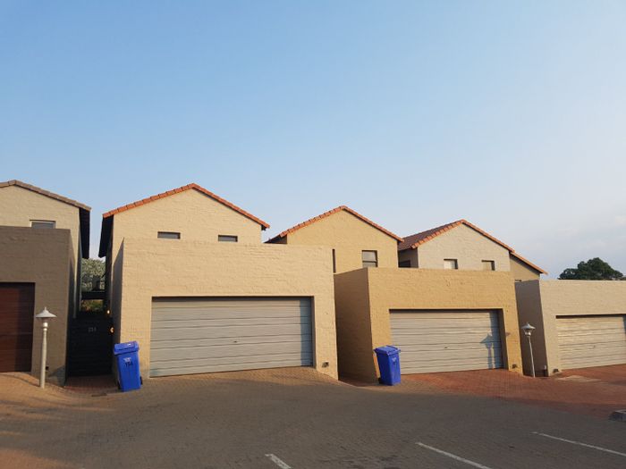 For Sale: House in Olympus AH with 3 bedrooms, garden, and communal pool.