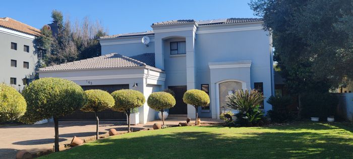 4-Bedroom House to Rent in WestLake Country & Safari Estate with wildlife views.