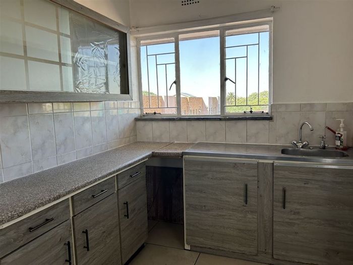 For Sale: Apartment in Benoni Central, 2 Bedrooms, functional kitchen, cozy living space.