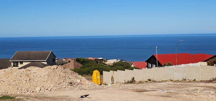 For Sale: House in Dana Bay with sea views, open plan living, and double garage.