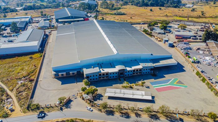 Kya Sands Industrial Property To Rent: 22,510m2 space with 24/7 security access.