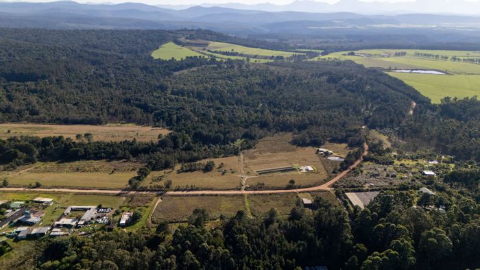 For Sale: 9.65Ha vacant land in Harkerville AH with river access and wildlife.