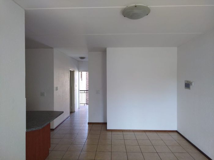 2-Bedroom Apartment To Rent in Comet with 24/7 security and prepaid utilities.