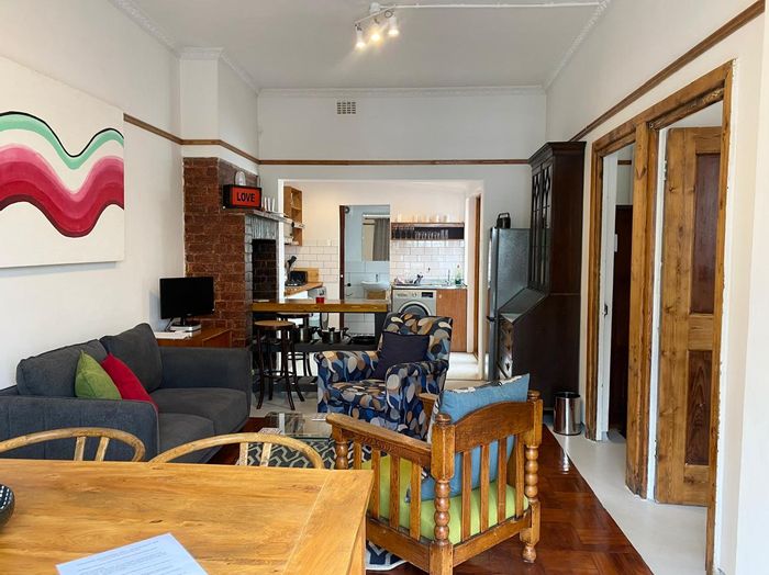 2-Bedroom House To Rent in Vredehoek with Garden, Parking, and High-Speed Internet.