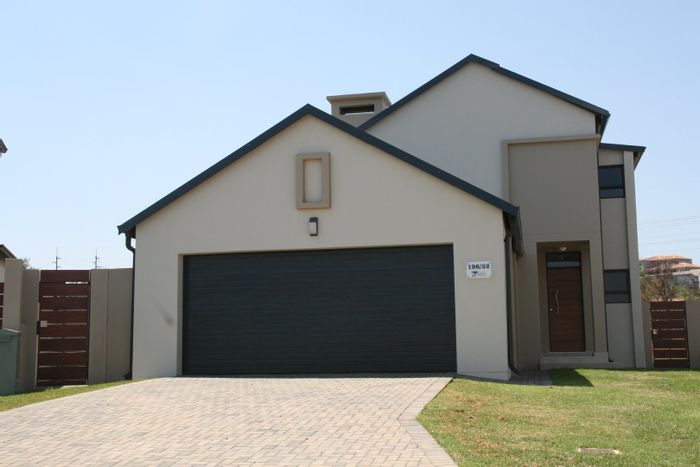 For Sale: House in La Camargue Private Country Estate with 3 beds, security, and garages.