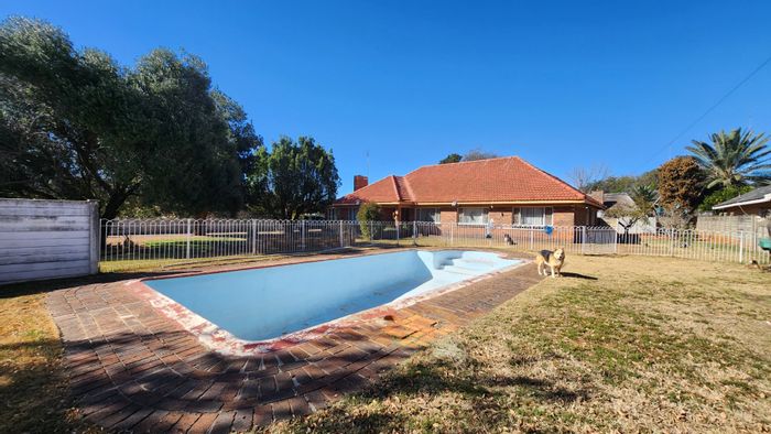 4-Bedroom House with Study and Garden in Stilfontein Ext 4, For Sale