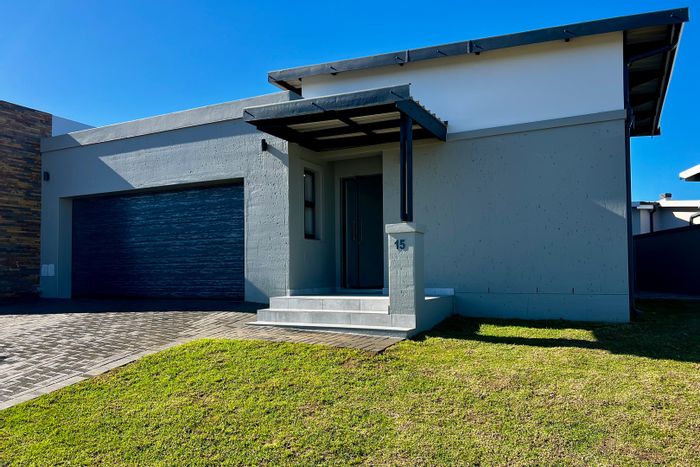 For Sale: 3-bedroom house in Eden Residential Estate with mountain views and open-plan living.