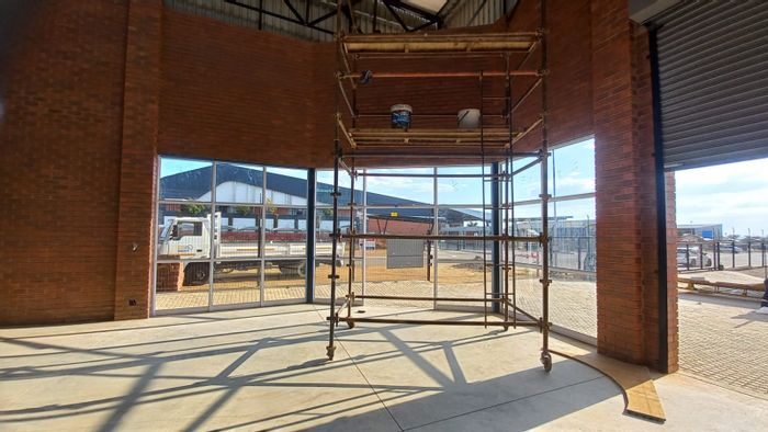 To Rent: 395m2 Industrial Warehouse in Polokwane Industria with secure access and amenities.