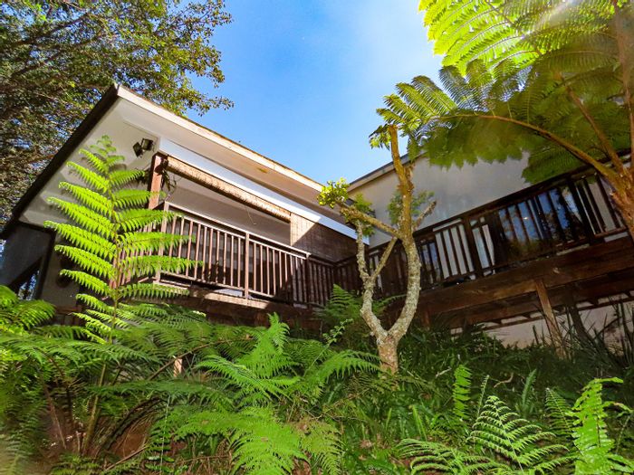 Dunkirk Estate House For Sale: 3 beds, clubhouse, forest walks, community pools.