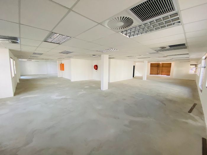 Commercial Office Space To Rent in Hillcrest with parking and fitting allowance.