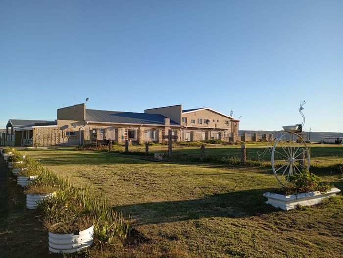 For Sale: House in Ladybrand Rural with rental income, office, and flatlet.