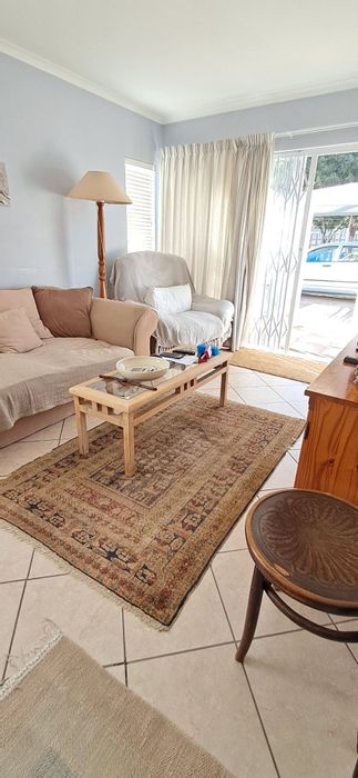 To Rent: 2-Bedroom Apartment in Sedgefield Central with Secure Parking and Gated Access.