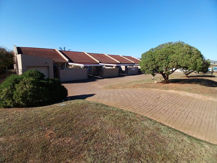 For Sale: Apartment in Hartenbos Central with pet-friendly garden and inverter system.