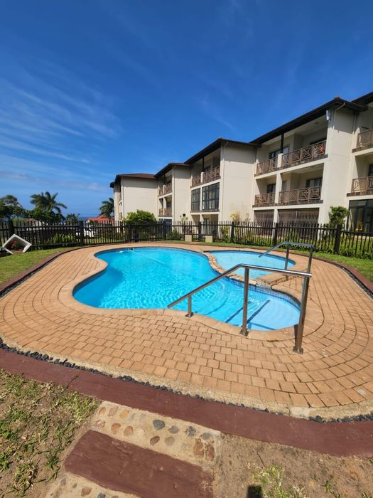 Ground-floor apartment in St Michaels On Sea with sea views and pool access. For Sale.
