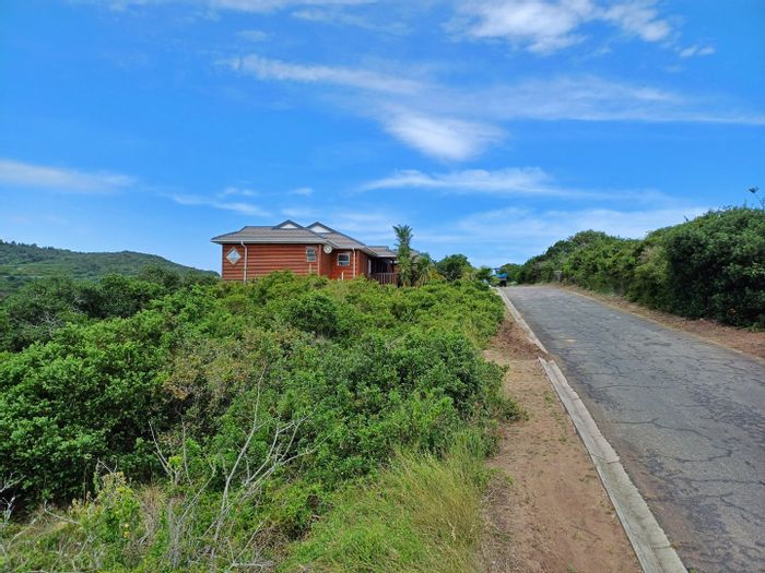 Vacant land for sale in Dolphin Creek Golf Estate, ideal for your dream home.