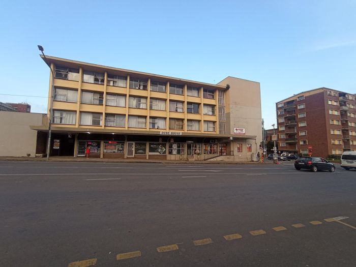 For Sale: Apartment in Pietermaritzburg Central with security, two bedrooms, and open-plan living.