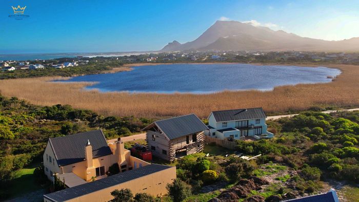 Bettys Bay Central House For Sale: Customizable log home near lake, mountain views.