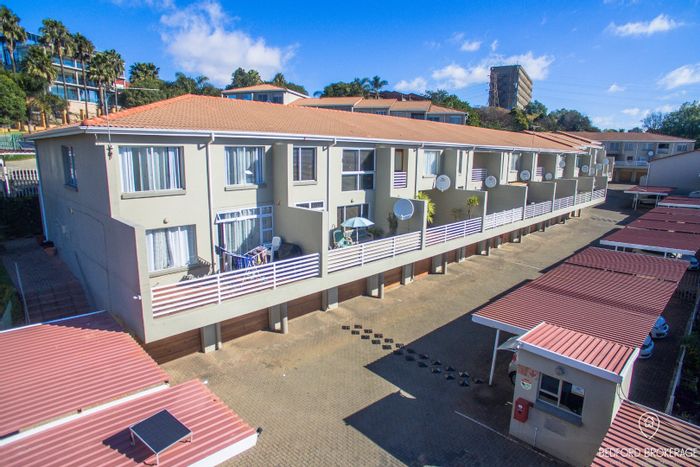 For Sale: Townhouse in Bedford Gardens with 3 bedrooms, garage, and pet-friendly.