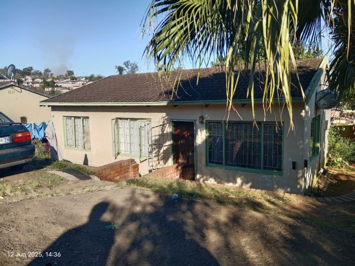 Copesville House For Sale: 3 bedrooms, spacious yard, close to amenities.