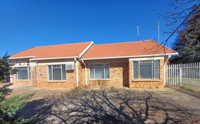 Versatile La Hoff house for sale: 3 bedrooms, business rights, ample parking.