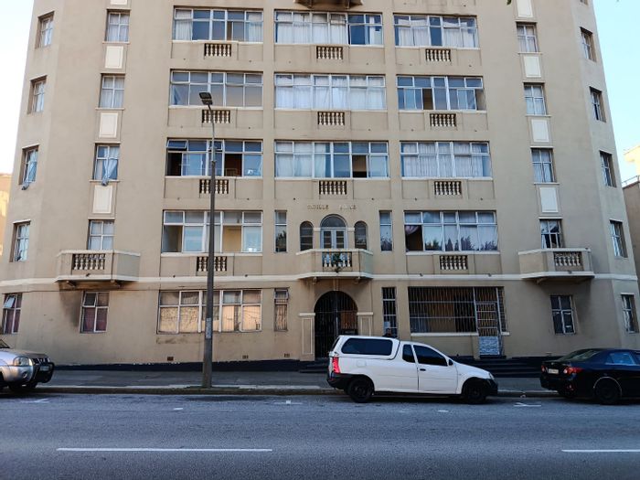 For Sale: Spacious 2-bedroom apartment in Port Elizabeth Central with investment potential.