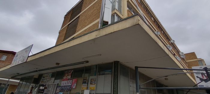 Large retail store, church, and workshop for sale in Capital Park.