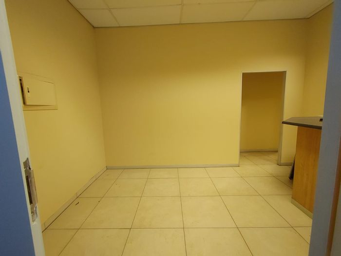 For Sale: 62m2 Medical Suite in Pretoria Central with secure access and parking.