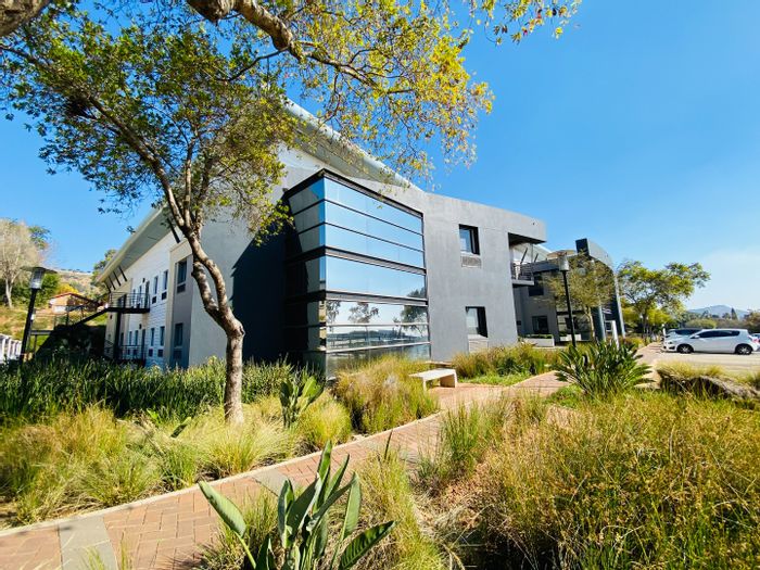 Commercial Office Space To Rent in Strubensvallei with flexible layout and on-site cafe.