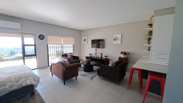 Primrose Hill Apartment To Rent: 1 bed, private garden, secure complex, prepaid utilities.