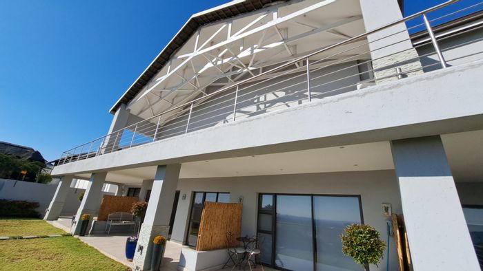 Primrose Hill Apartment To Rent: 1 bed, private patio, prepaid utilities, secure area.