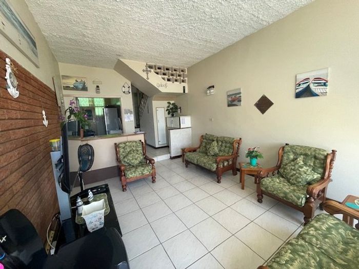 For Sale: Apartment in Margate Central with sea views, security, and parking.