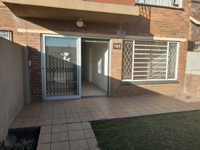 1 Bedroom Apartment For Sale in Edenvale Central with garden, security, and convenience.