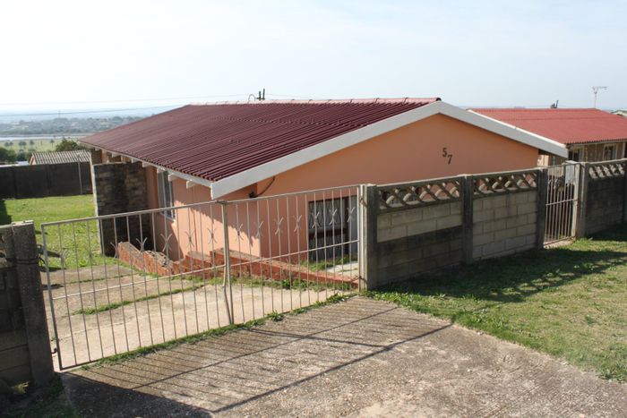 3-Bedroom House in Salsoneville For Sale - Great Potential, Spacious Yard, Close to Amenities.