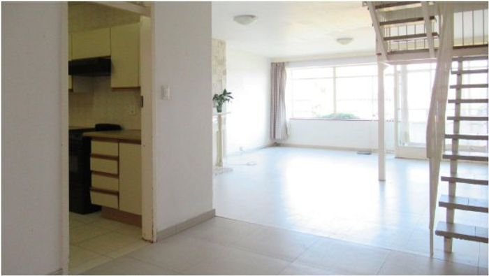 3-Bedroom Apartment for Sale in Florida Lake with lake views and birdwatching.