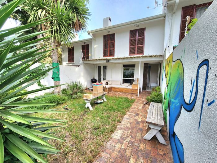 Property #2395864, Townhouse For Sale in Wynberg Upper
