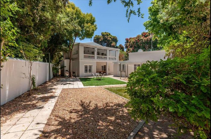 Property #2395075, House Rental Monthly in Wynberg Upper