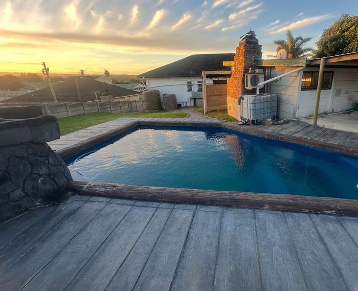 For Sale: Bothasrus House with pool, flatlet, and secure family-friendly garden.