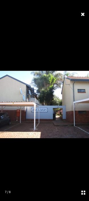 For Sale: Apartment in Philip Nel Park with pool, secure parking, and TUT access.